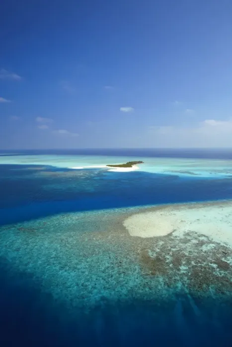 Framed Print : Aerial view of tropical island and lagoon, Maldives, Indian Ocean, Asia Framed Print : Aerial view of tropical island and lagoon, Maldives, Indian Ocean, Asia