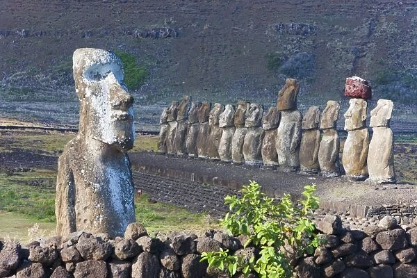 Ahu Tongariki, the largest ahu on the Island, Tongariki is a row of 15 giant stone Moai statues