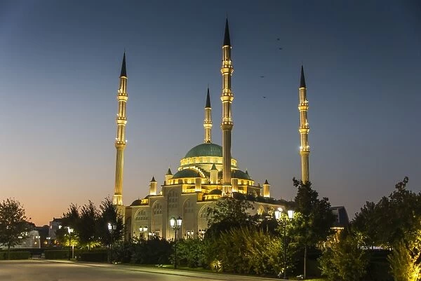 Akhmad Kadyrov Mosque after sunset, Grozny, Chechnya, Caucasus, Russia, Europe