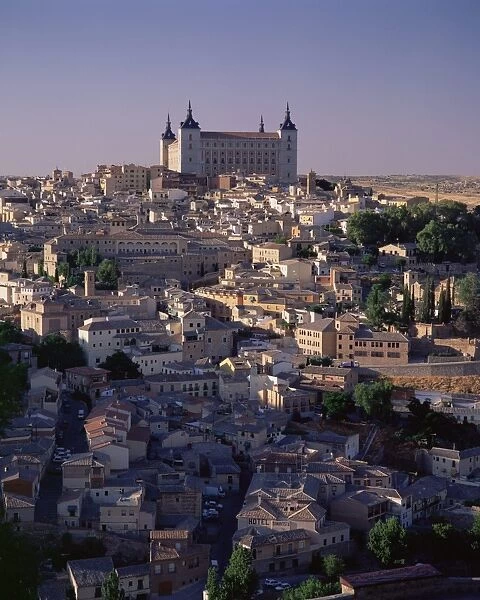 The Alcazar towering above the city