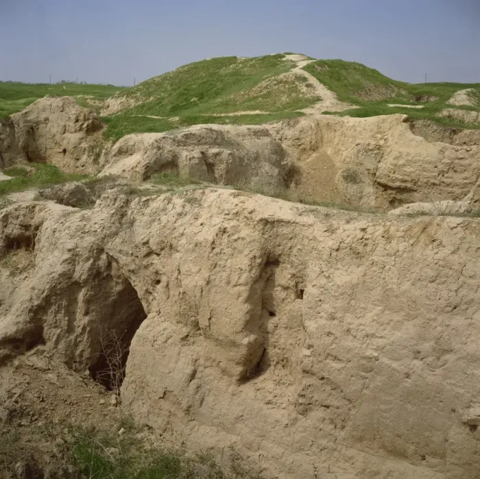 Framed Print : Alexander the Greats fort dating from 335 BC, Afrasiab archaeological area