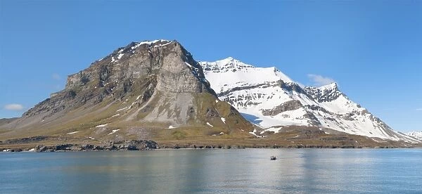 Alkehornet, Spitsbergen West coast, Svalbard archipelago, Norway, Scandinavia, Europe