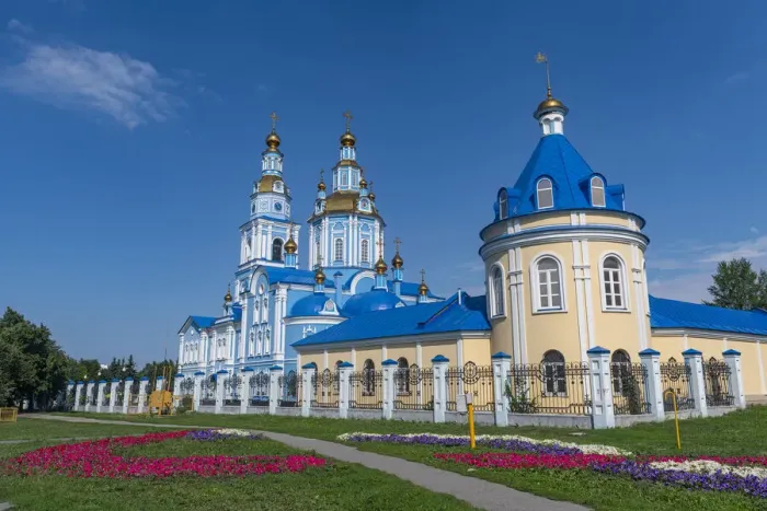 Framed Print : All Saints Church, Ulyanovsk, Russia, Europe Framed Print : All Saints Church, Ulyanovsk, Russia, Europe