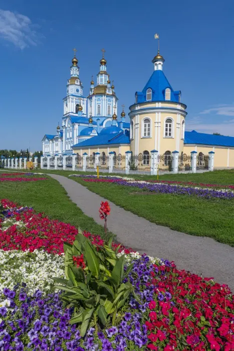 Framed Print : All Saints Church, Ulyanovsk, Russia, Europe Framed Print : All Saints Church, Ulyanovsk, Russia, Europe