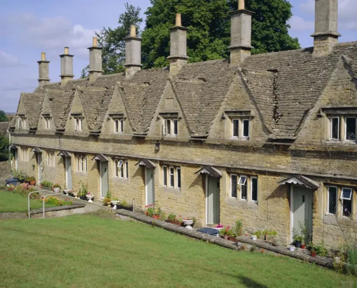 Framed Print : Alms Houses, Chipping Norton, The Cotswolds, Oxfordshire, England Framed Print : Alms Houses, Chipping Norton, The Cotswolds, Oxfordshire, England