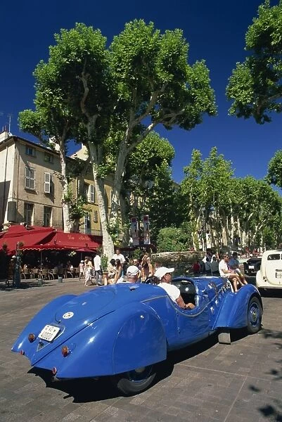 Alpes Retro vintage car rally, Cours Mirabeau, Aix-en-Provence, Bouches-du-Rhone