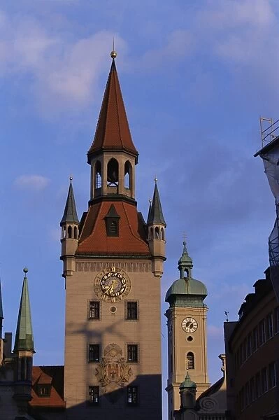 Altes Rathaus (Old Town Hall) and Heiliggeistkirche