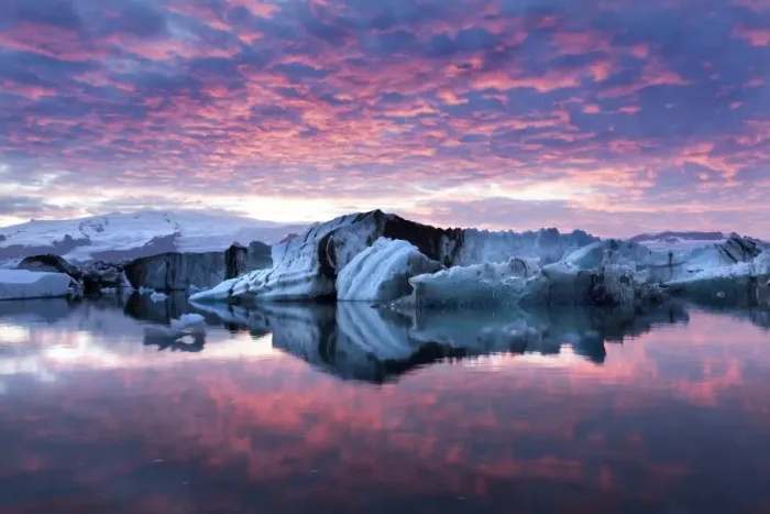 Framed Print : Amazing sunset over over Jokulsarlon Glacial Lagoon, South Iceland, Polar Regions Framed Print : Amazing sunset over over Jokulsarlon Glacial Lagoon, South Iceland, Polar Regions