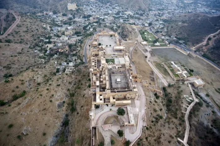 Framed Print : Amber Palace and village of Amber in the Aravali Hills, Rajasthan, India, Asia Framed Print : Amber Palace and village of Amber in the Aravali Hills, Rajasthan, India, Asia