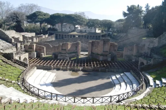 Framed Print : Amphitheatre in the ruins of Pompeii Framed Print : Amphitheatre in the ruins of Pompeii