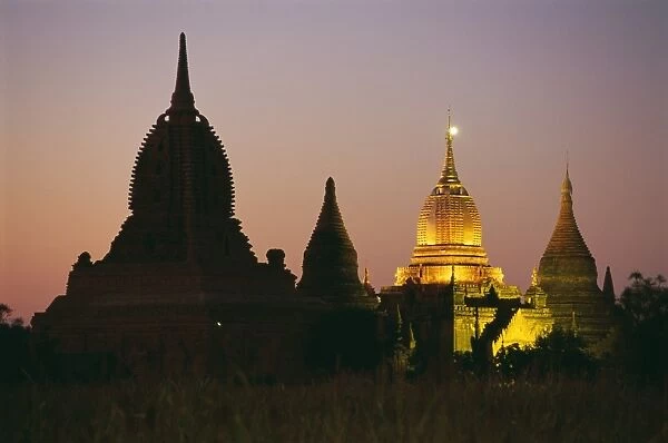 Ancient temples and pagodas at dusk, Bagan (Pagan), Myanmar (Burma), Asia