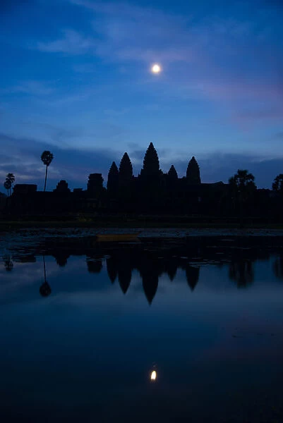 Angkor archaeological complex before dawn, Angkor, UNESCO World Heritage Site, Siem Reap
