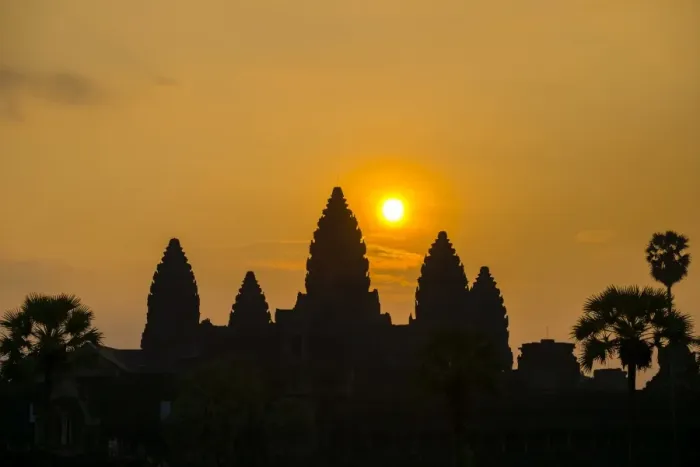 Framed Print : Angkor Wat at sunrise, UNESCO World Heritage Site, Siem Reap Province, Cambodia, Indochina Framed Print : Angkor Wat at sunrise, UNESCO World Heritage Site, Siem Reap Province, Cambodia, Indochina