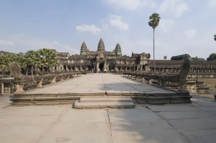 Framed Print : Angkor Wat temple, 12th century, Khmer, Angkor, UNESCO World Heritage Site Framed Print : Angkor Wat temple, 12th century, Khmer, Angkor, UNESCO World Heritage Site