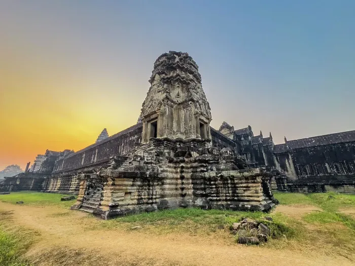 Framed Print : Angkor Wat, UNESCO World Heritage Site, a Hindu-Buddhist temple complex near Siem Reap, Cambodia, Indochina, Southeast Asia, Asia Framed Print : Angkor Wat, UNESCO World Heritage Site, a Hindu-Buddhist temple complex near Siem Reap, Cambodia, Indochina, Southeast Asia, Asia