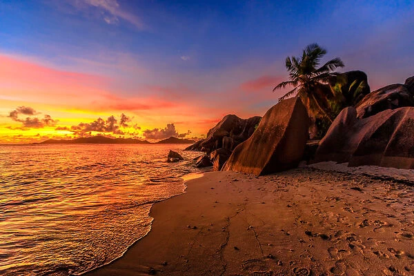 Anse Source d Argent Beach at sunset, La Digue, Seychelles, Indian Ocean, Africa