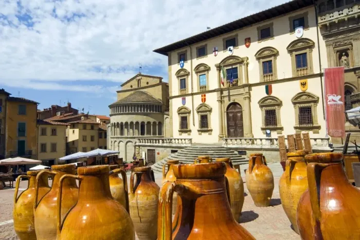 Framed Print : Antiquarian fair of Arezzo, Piazza Vasari, Arezzo, Tuscany, Italy, Europe Framed Print : Antiquarian fair of Arezzo, Piazza Vasari, Arezzo, Tuscany, Italy, Europe