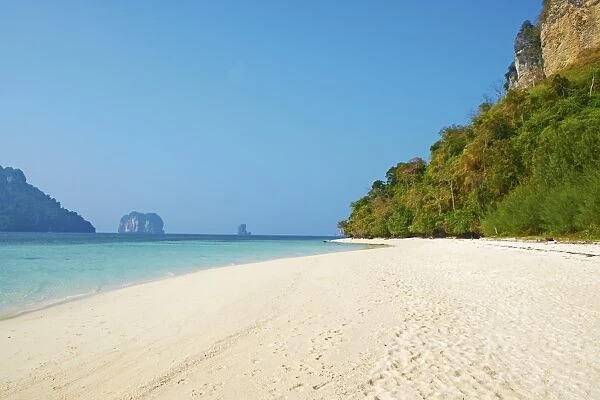 Ao Phra Nang Bay, Ko Poda Island, Krabi Province, Thailand, Southeast Asia, Asia