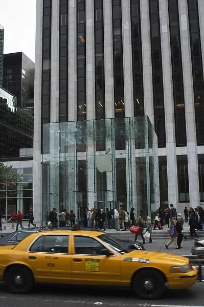 The Apple Store cube entrance