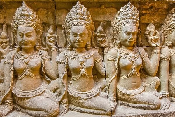 Apsara carvings in the Leper King Terrace in Angkor Thom, Angkor, UNESCO World Heritage Site, Siem Reap Province, Cambodia, Indochina, Southeast Asia, Asia