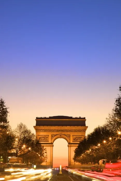 Framed Print : Arc de Triomphe at dawn, Paris, France, Europe Framed Print : Arc de Triomphe at dawn, Paris, France, Europe