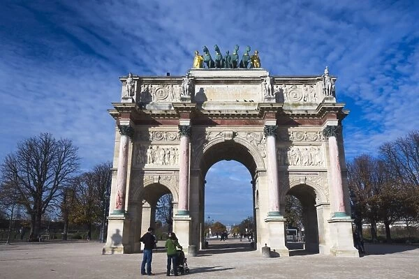 Arc de Triomphe du Carrousel (Arc du Carrousel) near Musee du Louvre, Paris, France
