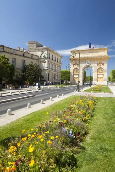 Framed Print : The Arc de Triomphe, Rue Foch, Montpellier, Languedoc-Roussilon, France, Europe Framed Print : The Arc de Triomphe, Rue Foch, Montpellier, Languedoc-Roussilon, France, Europe