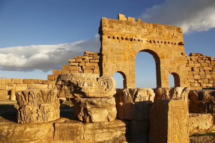 Framed Print : Arch of Antoninus Pius, Roman ruins of Sbeitla, Tunisia, North Africa, Africa
