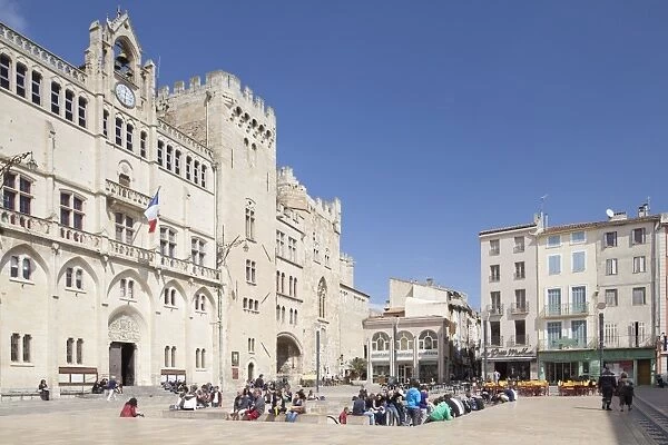 The Archbishops Palace, in the Place de l Hotel de Ville, Narbonne, Languedoc-Roussillon, France, Europe
