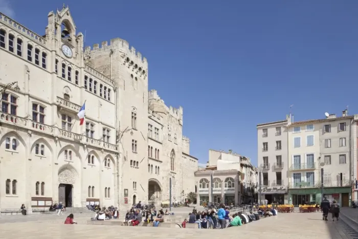 Framed Print : The Archbishops Palace, in the Place de l Hotel de Ville, Narbonne, Languedoc-Roussillon, France, Europe Framed Print : The Archbishops Palace, in the Place de l Hotel de Ville, Narbonne, Languedoc-Roussillon, France, Europe