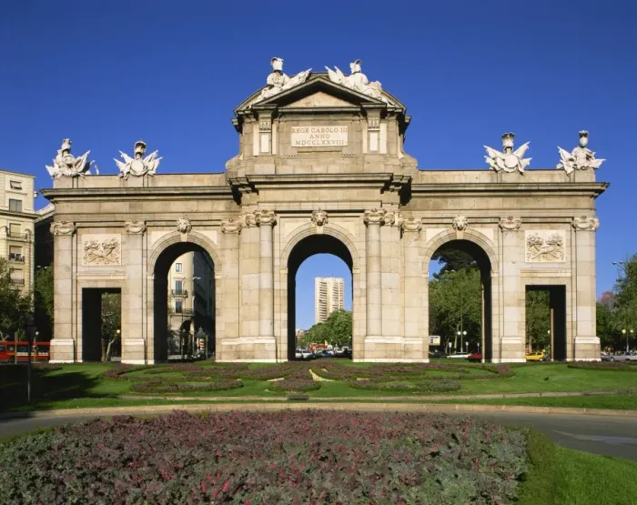 Framed Print : Arched gateway of the Puerta de Alcala in the Plaza de la Independencia Framed Print : Arched gateway of the Puerta de Alcala in the Plaza de la Independencia