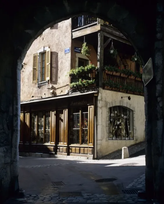 Framed Print : Archway in the old town, Annecy, Lake Annecy, Rhone Alpes, France, Europe Framed Print : Archway in the old town, Annecy, Lake Annecy, Rhone Alpes, France, Europe