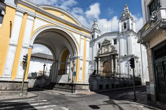 Framed Print : Arco de la Reina and El Carmen Alto Convent, Quito, UNESCO World Heritage Site, Pichincha Province, Ecuador, South America Framed Print : Arco de la Reina and El Carmen Alto Convent, Quito, UNESCO World Heritage Site, Pichincha Province, Ecuador, South America