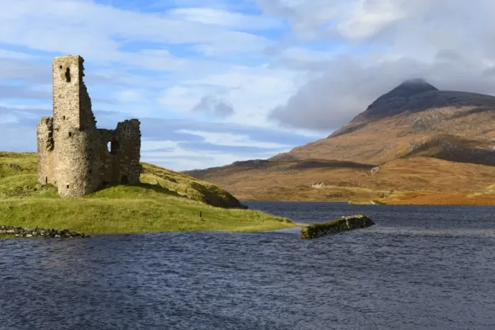 Framed Print : Ardvreck Castle and Loch Assynt, Sutherland, North West Highlands, Scotland, United Kingdom, Europe Framed Print : Ardvreck Castle and Loch Assynt, Sutherland, North West Highlands, Scotland, United Kingdom, Europe
