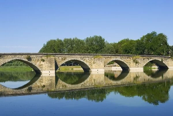 Arno River at Ponte Buriano (Burianos Bridge) dating from 1277 AD