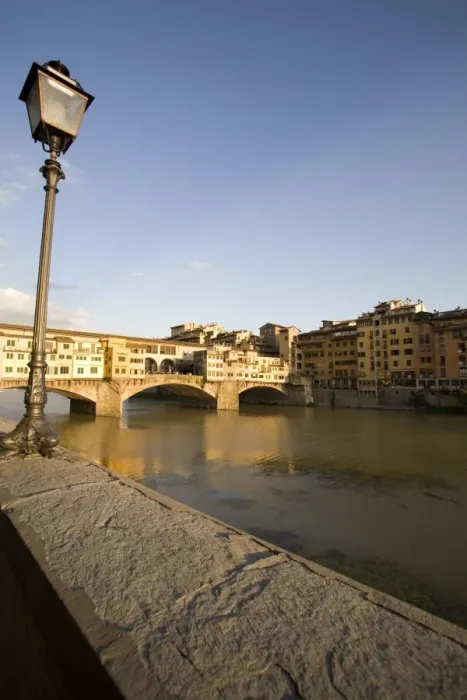 Framed Print : Along the Arno River and the Ponte Vecchio, Florence, Tuscany, Italy, Europe Framed Print : Along the Arno River and the Ponte Vecchio, Florence, Tuscany, Italy, Europe
