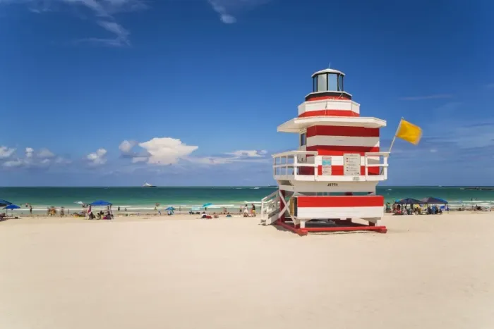 Framed Print : Art Deco style Lifeguard hut on South Beach, Ocean Drive, Miami Beach, Miami, Florida Framed Print : Art Deco style Lifeguard hut on South Beach, Ocean Drive, Miami Beach, Miami, Florida
