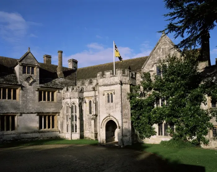 Framed Print : Athelhampton House, Dorset, England, United Kingdom, Europe Framed Print : Athelhampton House, Dorset, England, United Kingdom, Europe