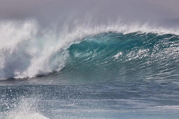 Atlantic surf at Ponta Preta, southwest coast of Sal, Cape Verde Islands, Atlantic, Africa