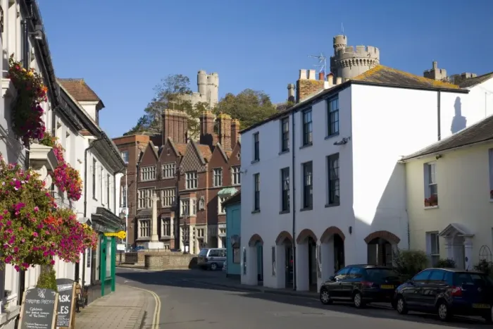 Framed Print : An attractive corner of the High Street, Arundel, West Sussex, England Framed Print : An attractive corner of the High Street, Arundel, West Sussex, England