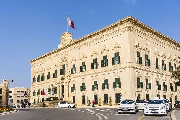 Auberge de Castille, (Office of the Prime Minister), flying the Maltese flag, Valletta, Malta, Europe