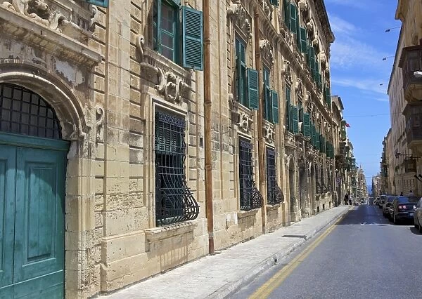 Auberge de Castille one of Vallettas most magnificent buildings, Valletta, Malta, Mediterranean, Europe