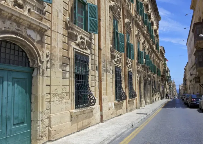 Framed Print : Auberge de Castille one of Vallettas most magnificent buildings, Valletta, Malta, Mediterranean, Europe Framed Print : Auberge de Castille one of Vallettas most magnificent buildings, Valletta, Malta, Mediterranean, Europe