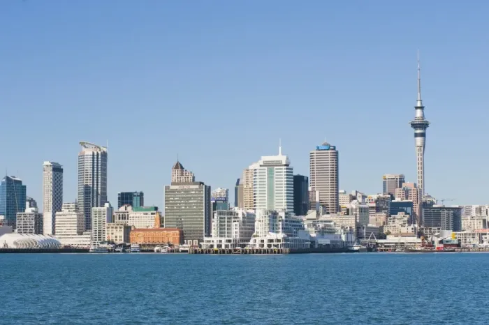 Framed Print : Auckland city skyline, North Island, New Zealand, Pacific Framed Print : Auckland city skyline, North Island, New Zealand, Pacific