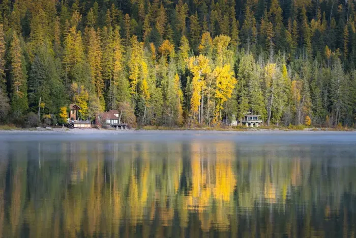 Framed Print : Autumn colours of Lake McDonald, Glacier National Park, Montana, United States of America Framed Print : Autumn colours of Lake McDonald, Glacier National Park, Montana, United States of America