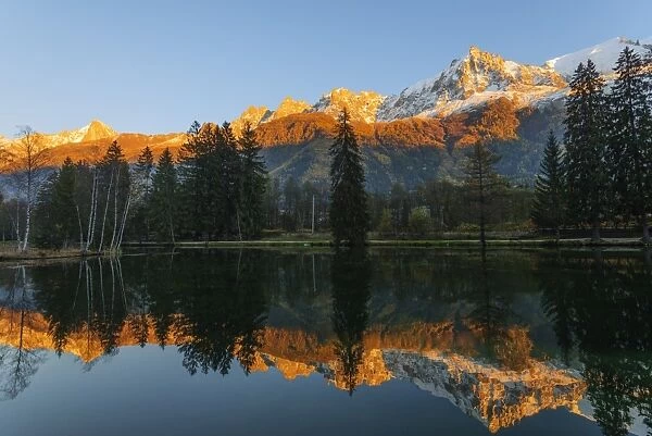 Autumn scenery, Chamonix, Rhone Alpes, Haute Savoie, French Alps, France, Europe