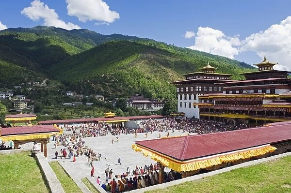Autumn Tsechu (festival) at Trashi Chhoe Dzong, Thimpu, Bhutan, Asia
