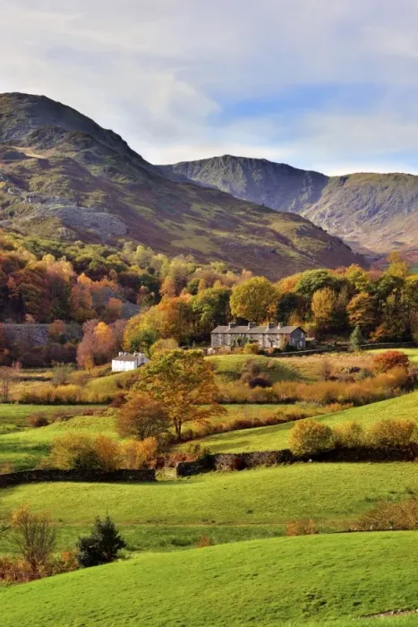 Framed Print : An autumn view of the scenic Langdale Valley, Lake District National Park, Cumbria Framed Print : An autumn view of the scenic Langdale Valley, Lake District National Park, Cumbria