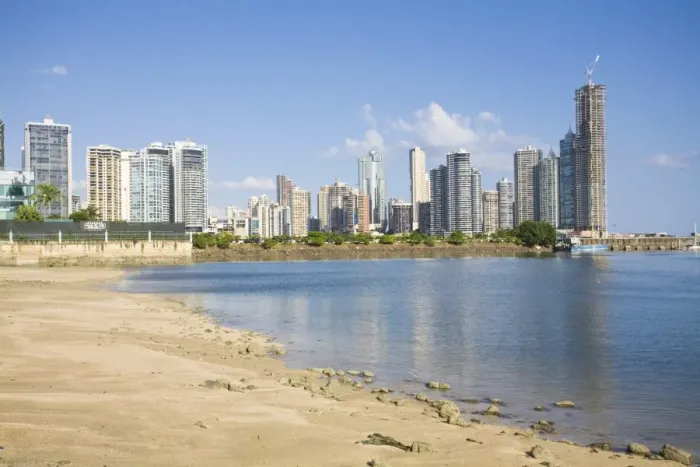 Framed Print : Avenue Balboa beach and Punta Paitilla, Panama City, Panama, Central America