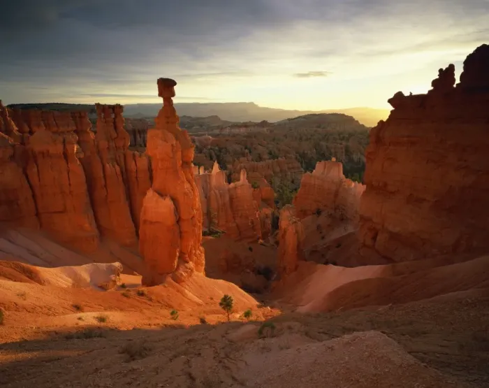 Framed Print : Backlit hoodoos and Thors Hammer Framed Print : Backlit hoodoos and Thors Hammer